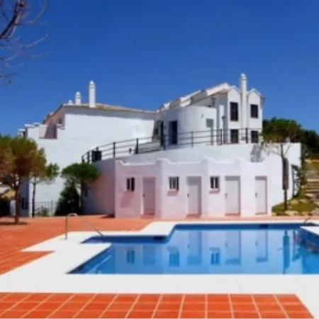 Casa Casares: Stylish Retreat With Pool And Terraces Country house *