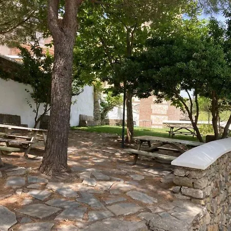 Stylish 3 Bed House 2 Bathrooms, With Patio, Roof Terrace And Communal Pool 5 Minutes Away From The Beautiful Spanish White Village Of Pueblo And Only 20 Mins From The Sea 컨트리하우스