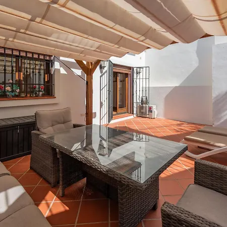 Country house Casa Casares: Stylish Retreat With Pool And Terraces