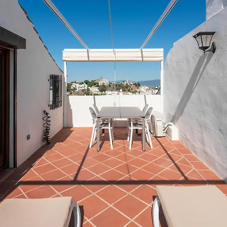 Casa Casares: Stylish Retreat With Pool And Terraces Country house